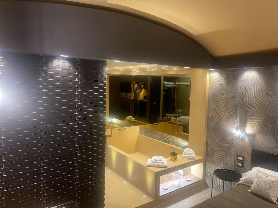 Montesantogroup Suite House Nel Centro Di Napoli Exterior photo
